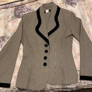 Women’s 2 piece suit